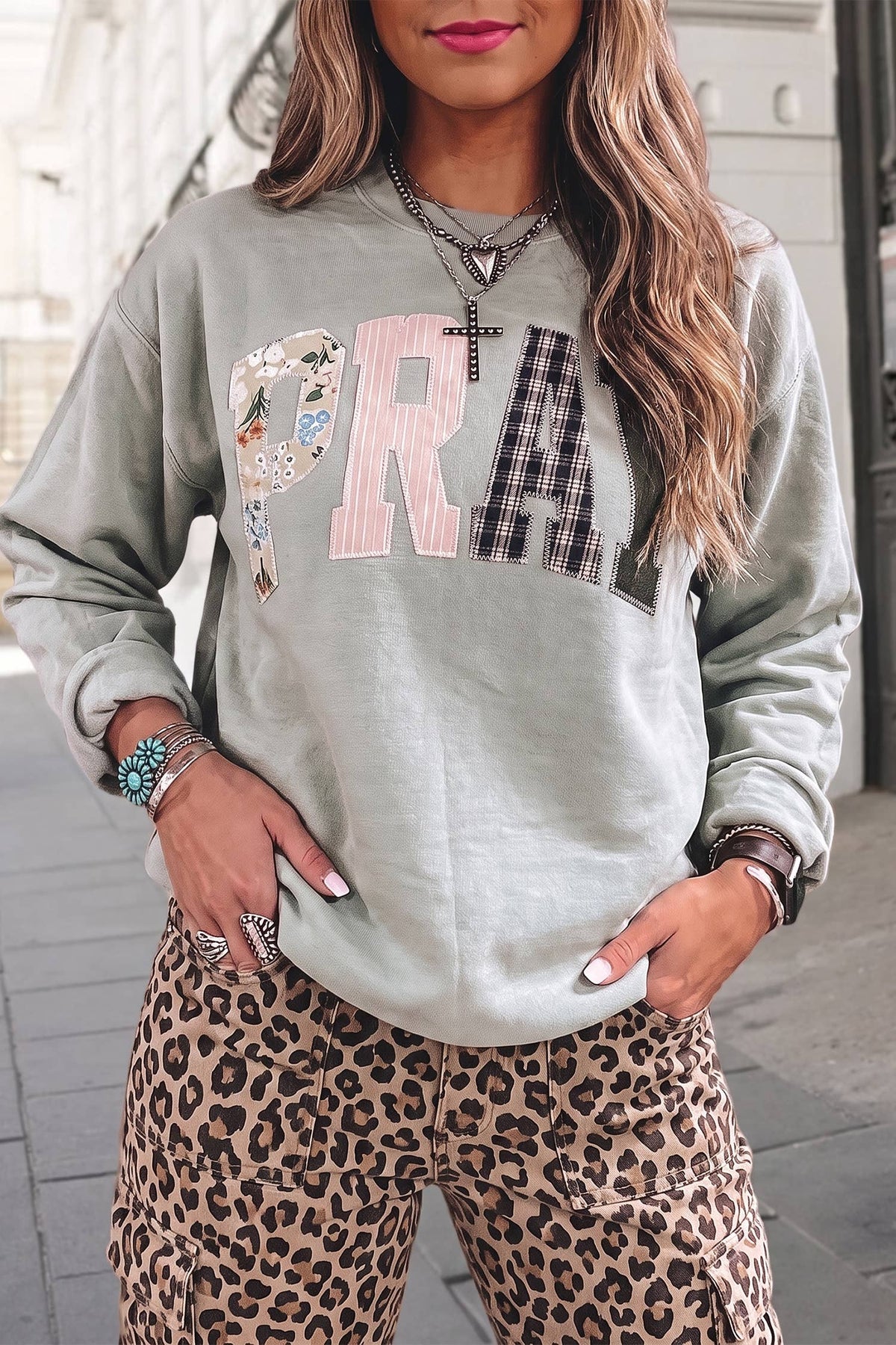 PRAY Graphic Letter Print Western Sweatshirt