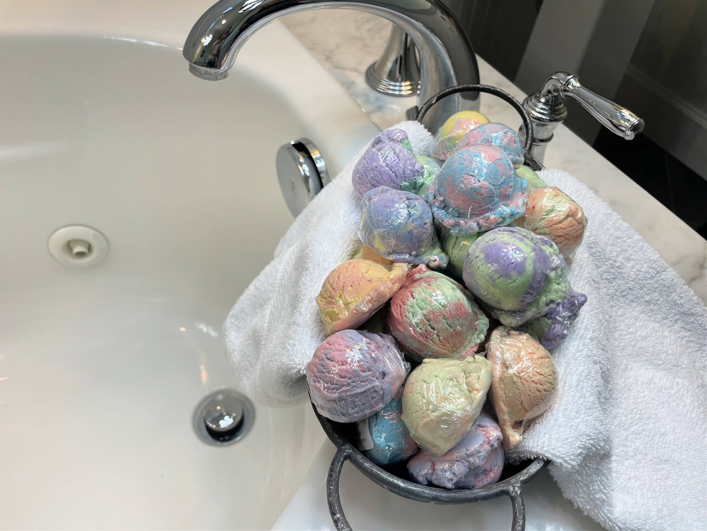 Bubble Scoops - Solid Bubble Bath TROPICAL BREEZE