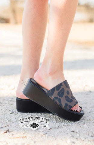 Crazy Train Leopard Platform